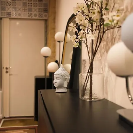 . Appartement *